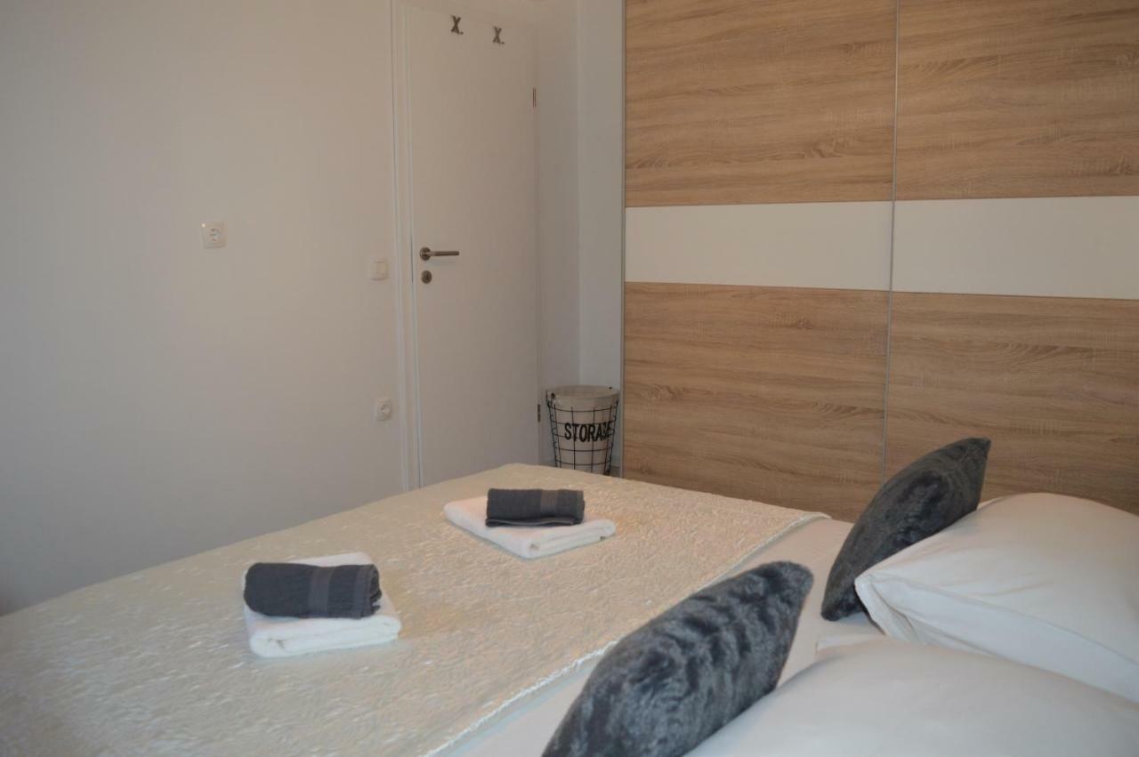 Garden Apartman Sutomiscica Kültér fotó